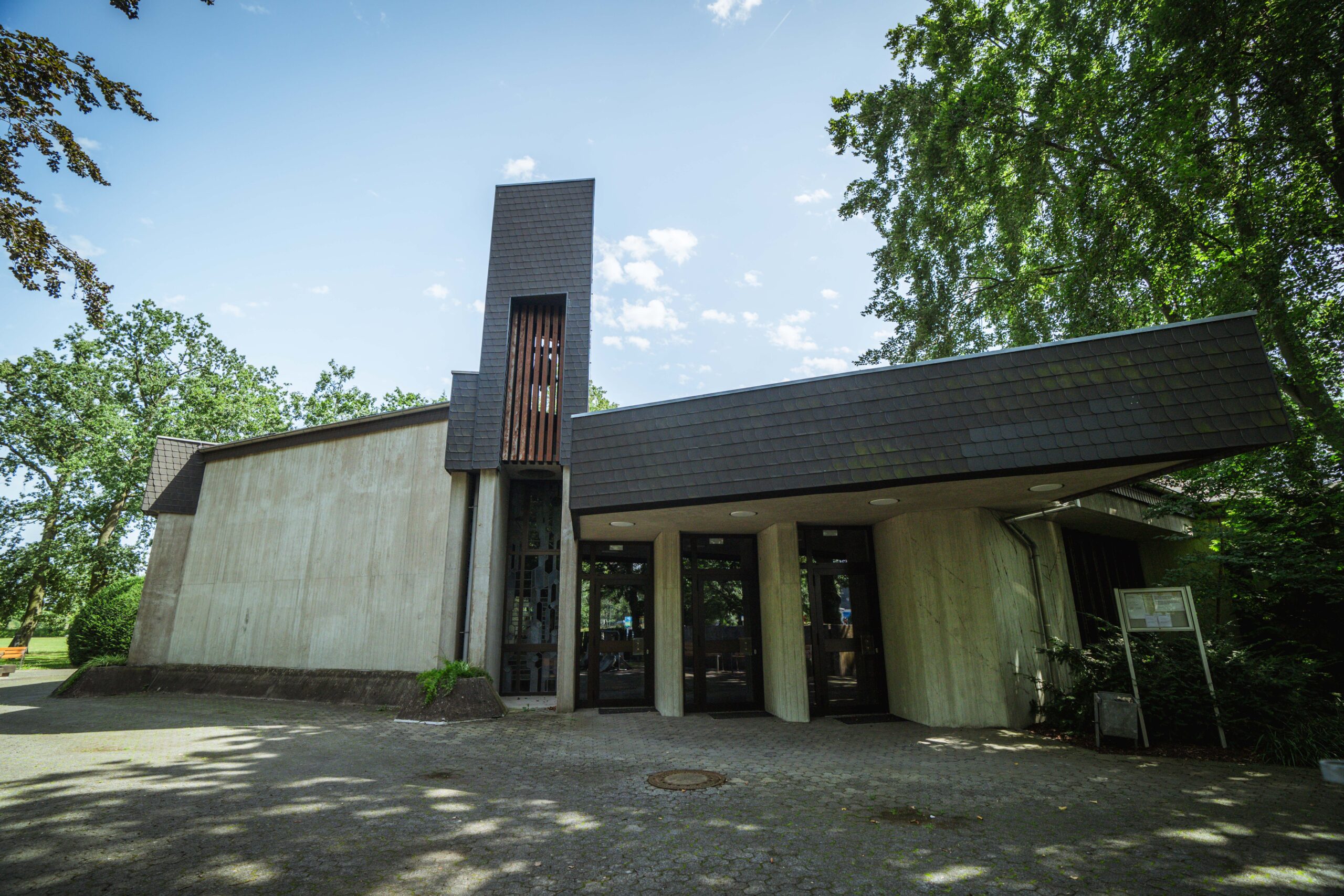 Neuer Friedhof Obertshausen_A7_03574