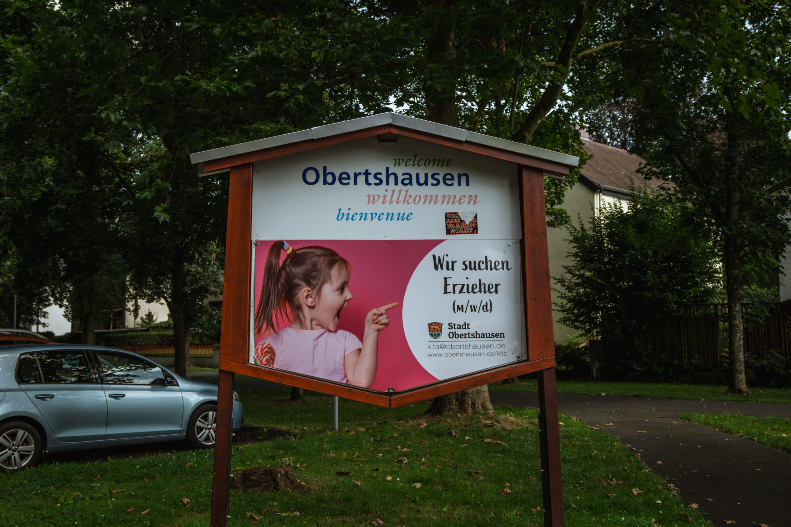 Ortseingangtafeln am Waldpark_A7_03632